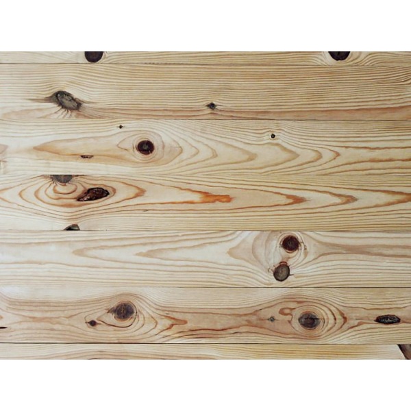 Dřevěná podlaha WOOD Floor Concept se suky a prasklinami borovice